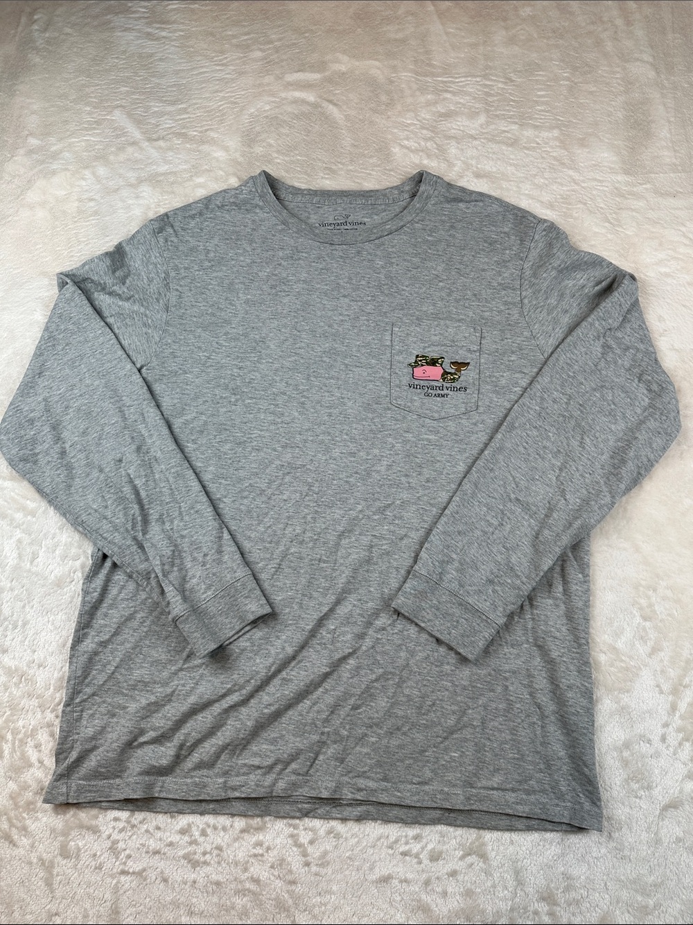 Vineyard Vines Size L Gray Long-Sleeve Pocket Tee Camo Whale Graphic | Go Army